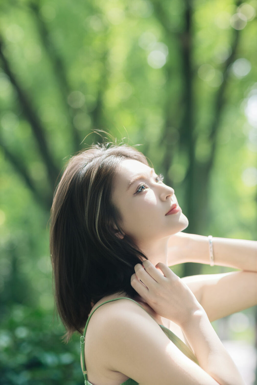 YiTuYu艺图语 Vol.10440 Jing Zhu (33P)