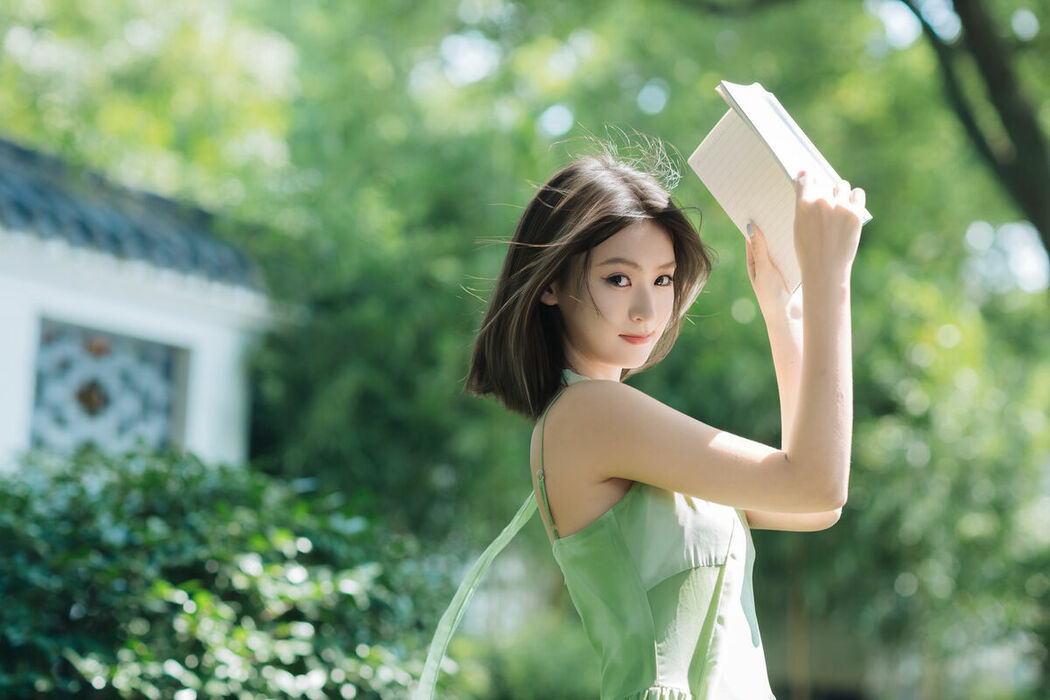 YiTuYu艺图语 Vol.10440 Jing Zhu (33P)