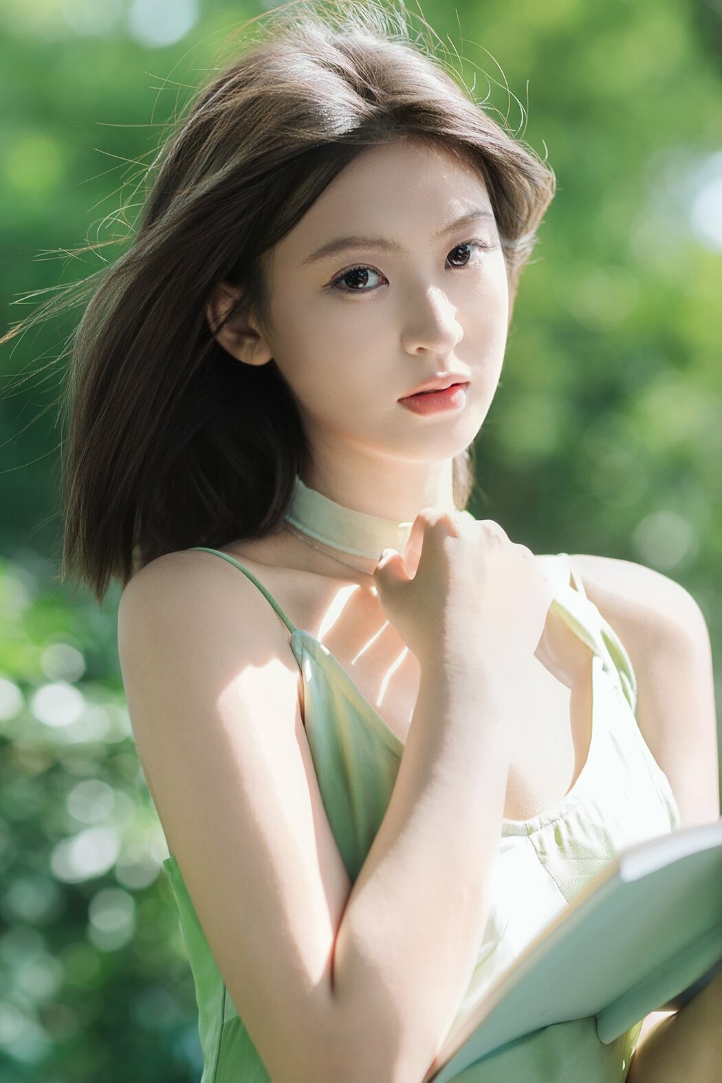 YiTuYu艺图语 Vol.10440 Jing Zhu (33P) Cover Photo