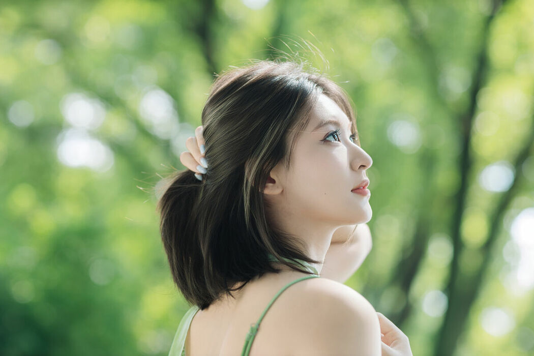 YiTuYu艺图语 Vol.10440 Jing Zhu (33P)