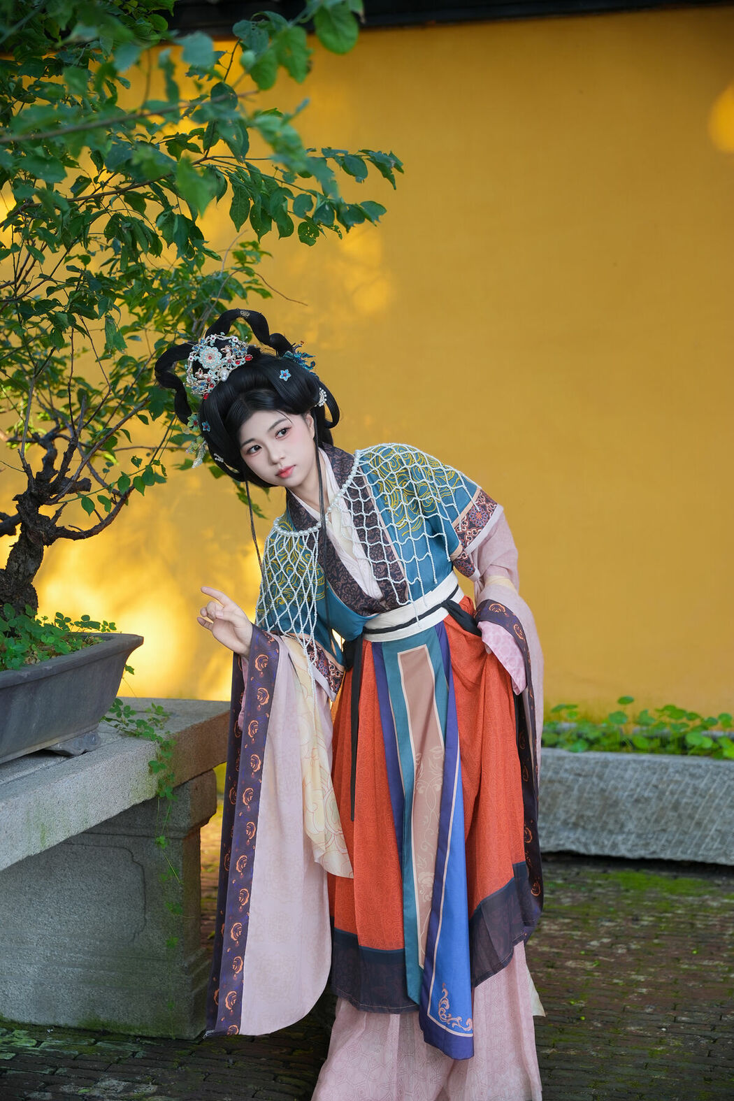 YiTuYu艺图语 Vol.10443 Qi Fu Fan Li De Mi Li (19P)