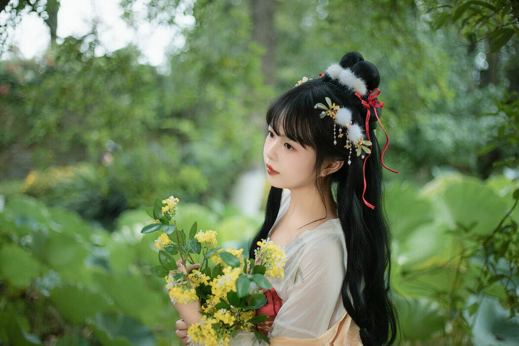 YiTuYu艺图语 Vol.10449 Zhi Zhi (26P)