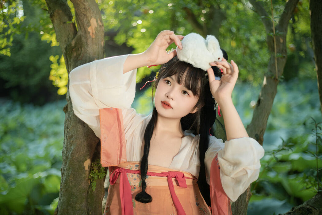 YiTuYu艺图语 Vol.10449 Zhi Zhi (26P)