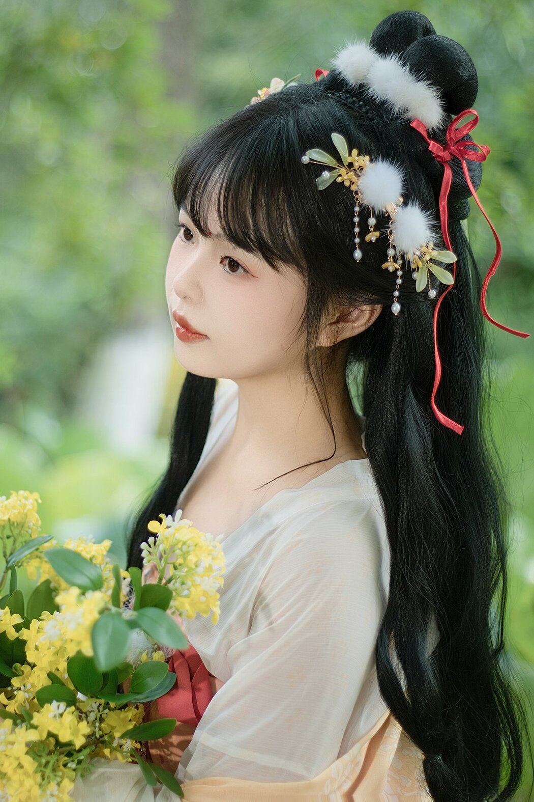 YiTuYu艺图语 Vol.10449 Zhi Zhi (26P) Cover Photo