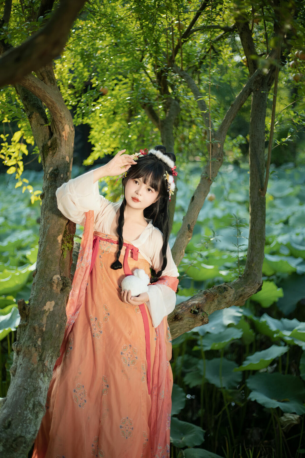 YiTuYu艺图语 Vol.10449 Zhi Zhi (26P)