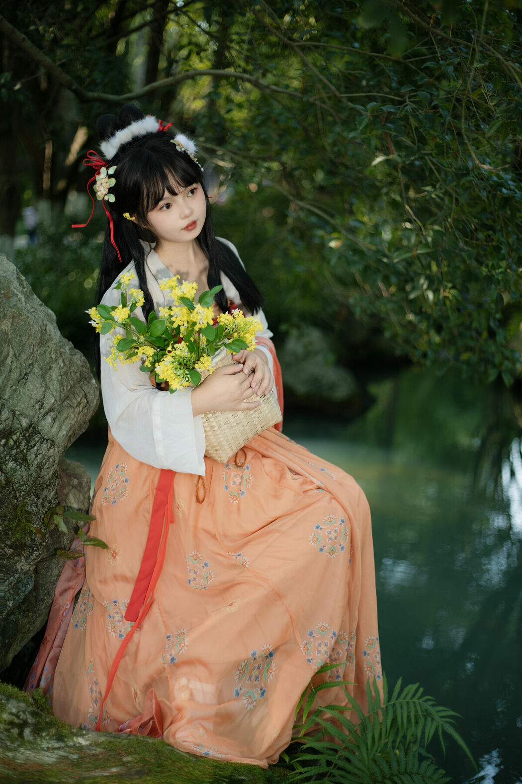 YiTuYu艺图语 Vol.10449 Zhi Zhi (26P)