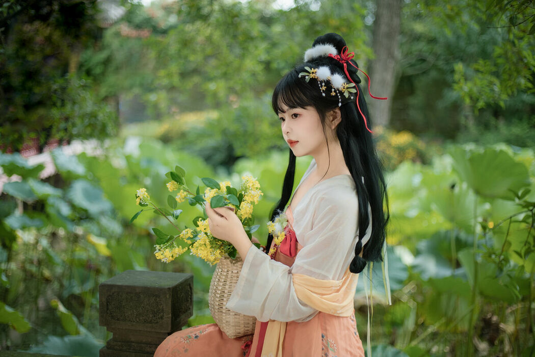 YiTuYu艺图语 Vol.10449 Zhi Zhi (26P)