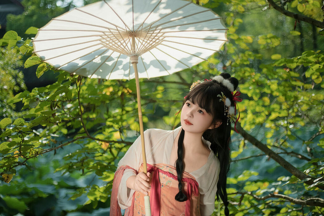 YiTuYu艺图语 Vol.10449 Zhi Zhi (26P)