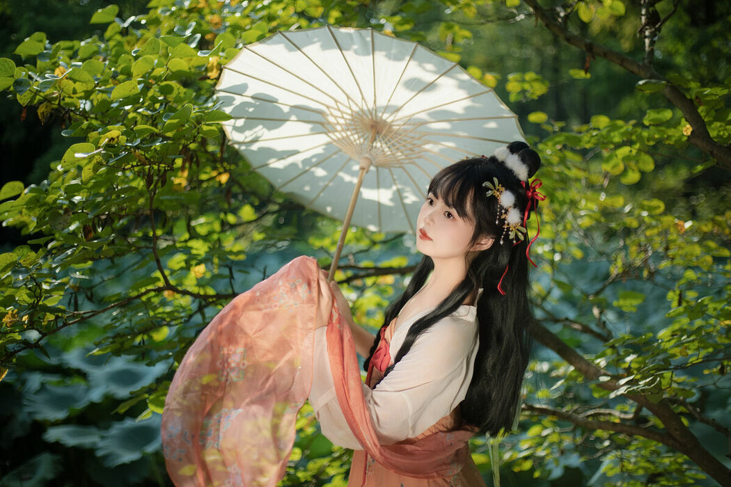YiTuYu艺图语 Vol.10449 Zhi Zhi (26P)