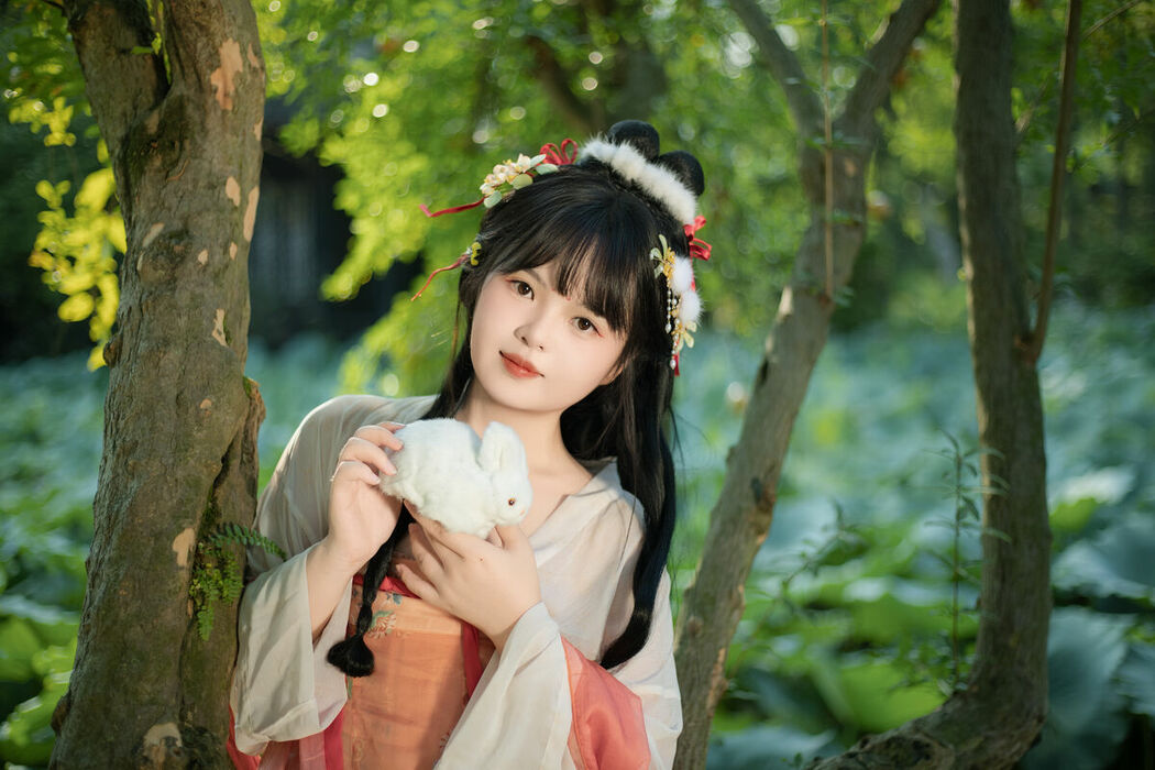 YiTuYu艺图语 Vol.10449 Zhi Zhi (26P)