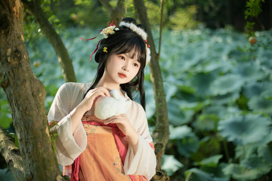 YiTuYu艺图语 Vol.10449 Zhi Zhi (26P)