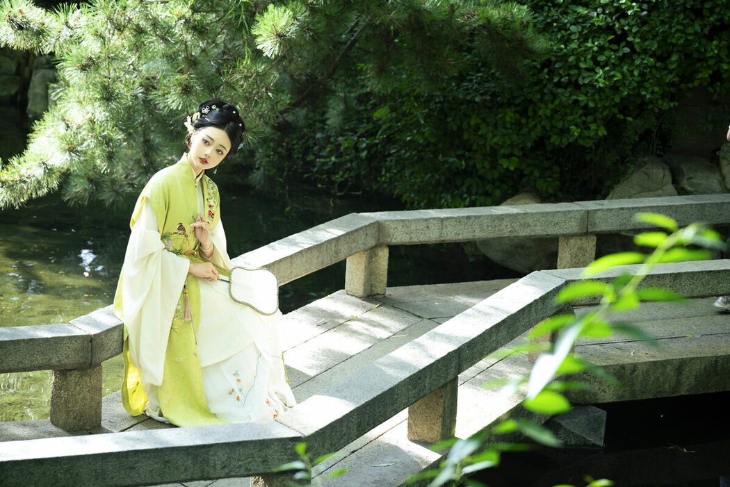 YiTuYu艺图语 Vol.10448 Yi Ming (60P)