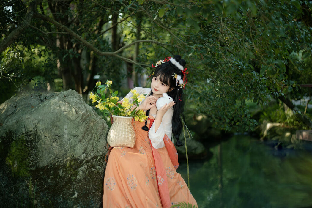 YiTuYu艺图语 Vol.10449 Zhi Zhi (26P)