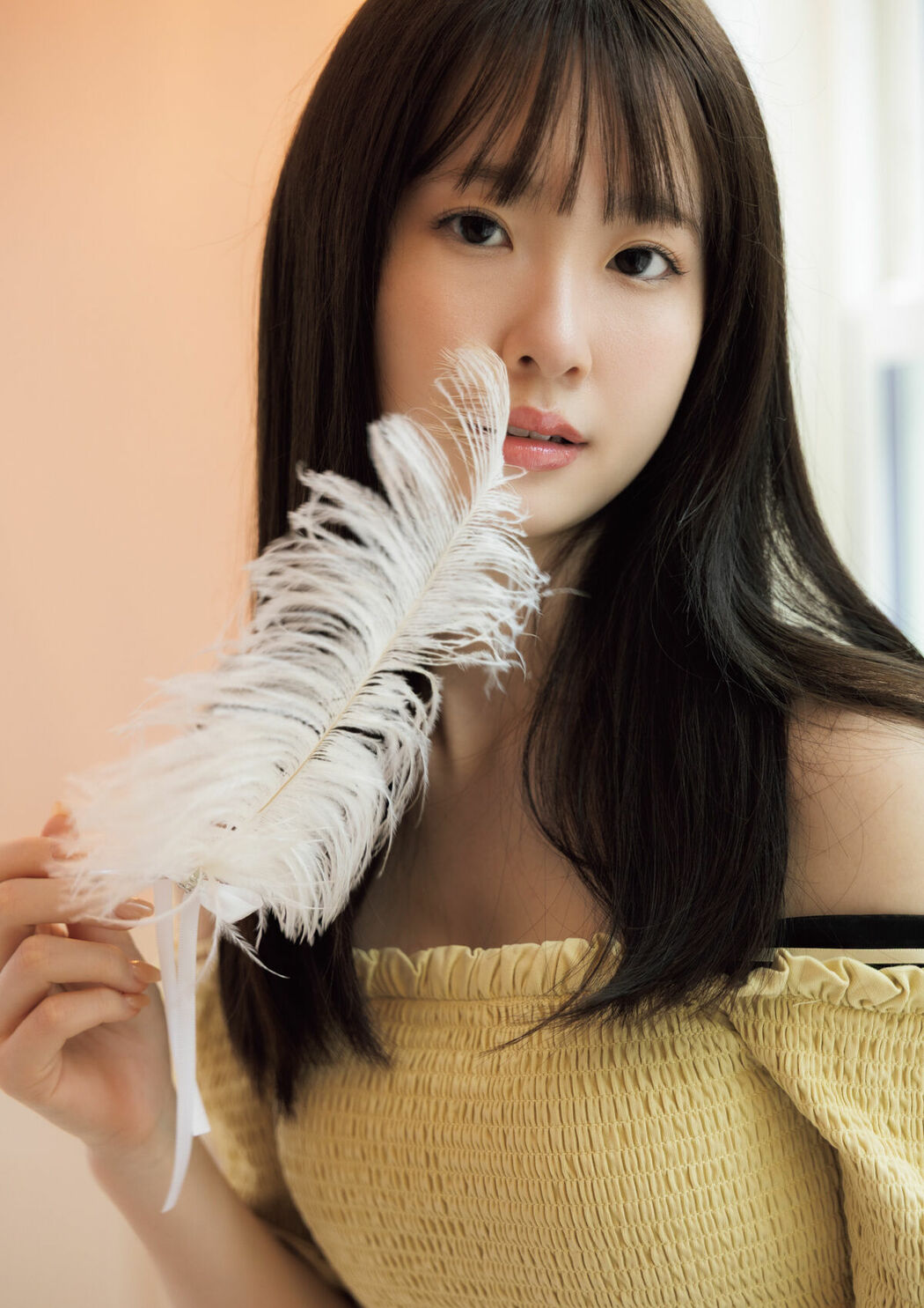 JP Emika Shirakami 白上咲花 – 写真集 Blooming (87P)