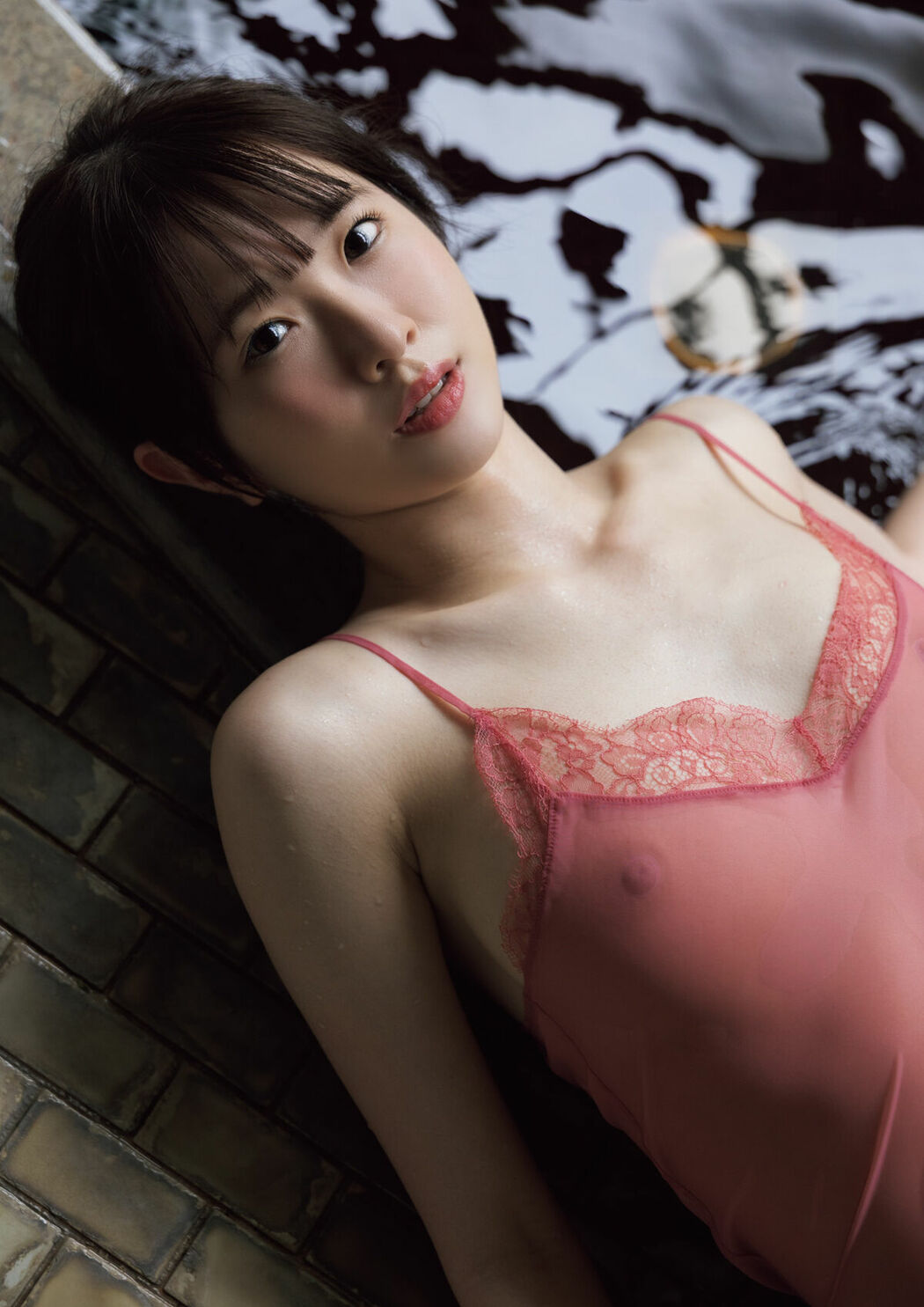 JP Emika Shirakami 白上咲花 – 写真集 Blooming (87P)