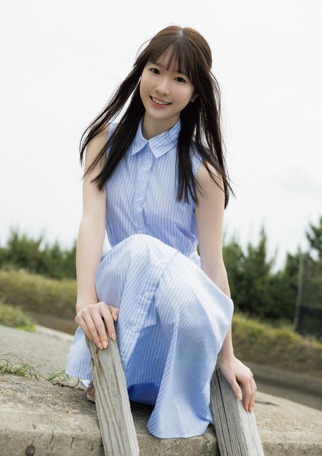 JP Emika Shirakami 白上咲花 – 写真集 Blooming (87P)