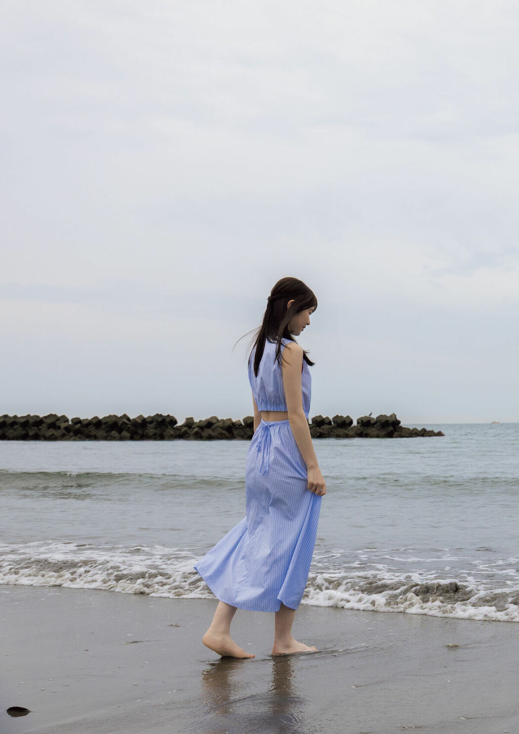 JP Emika Shirakami 白上咲花 – 写真集 Blooming (87P)