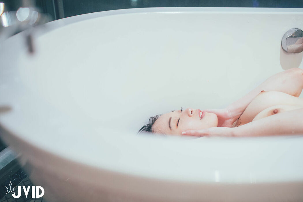 Jie Mi 婕咪 Juice – 日租女友遊樂趣 血脈噴張SEX激情抽差中出 Part01 (72P)