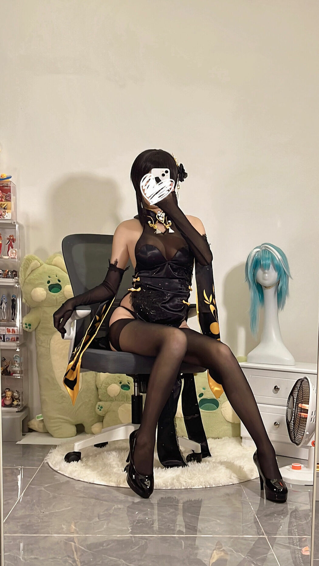 Coser@无影喵喵Ghost – 镇海黑旗袍 Part01 (67P – 4V)