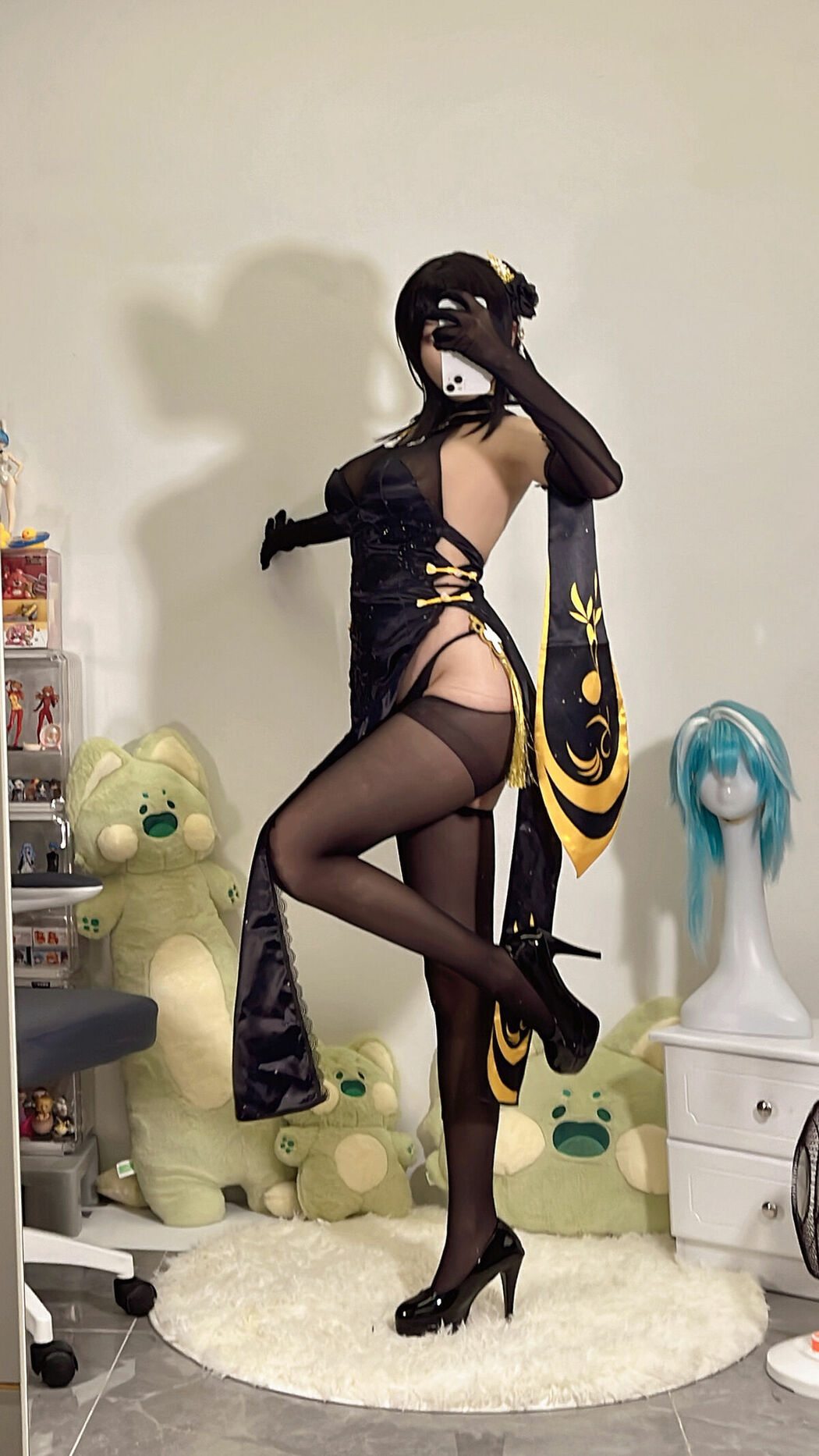 Coser@无影喵喵Ghost – 镇海黑旗袍 Part01 (67P – 4V)