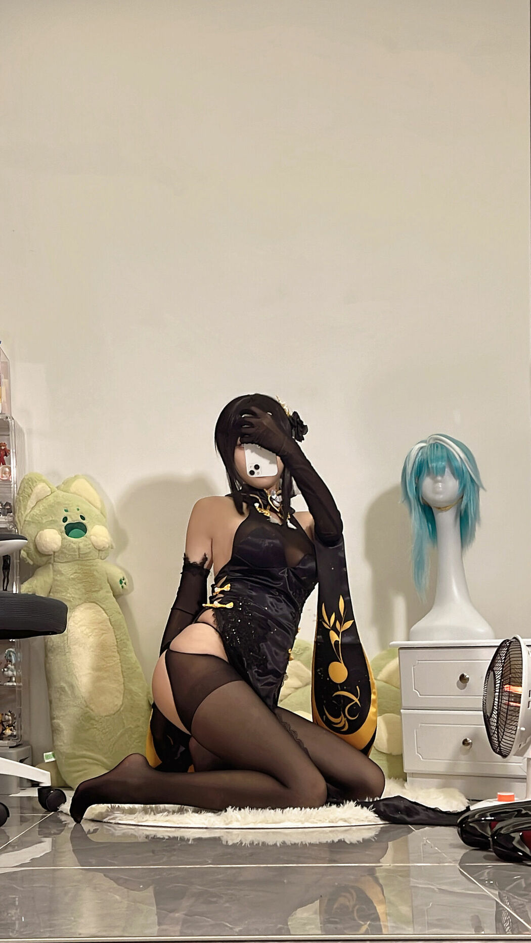Coser@无影喵喵Ghost – 镇海黑旗袍 Part01 (67P – 4V)