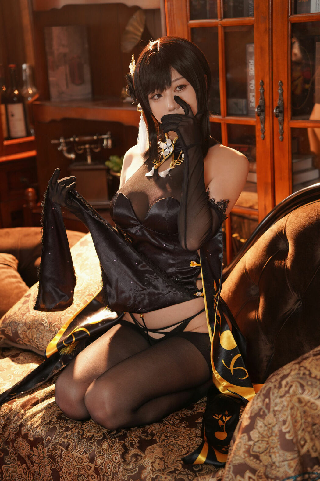 Coser@无影喵喵Ghost – 镇海黑旗袍 Part01 (67P – 4V)