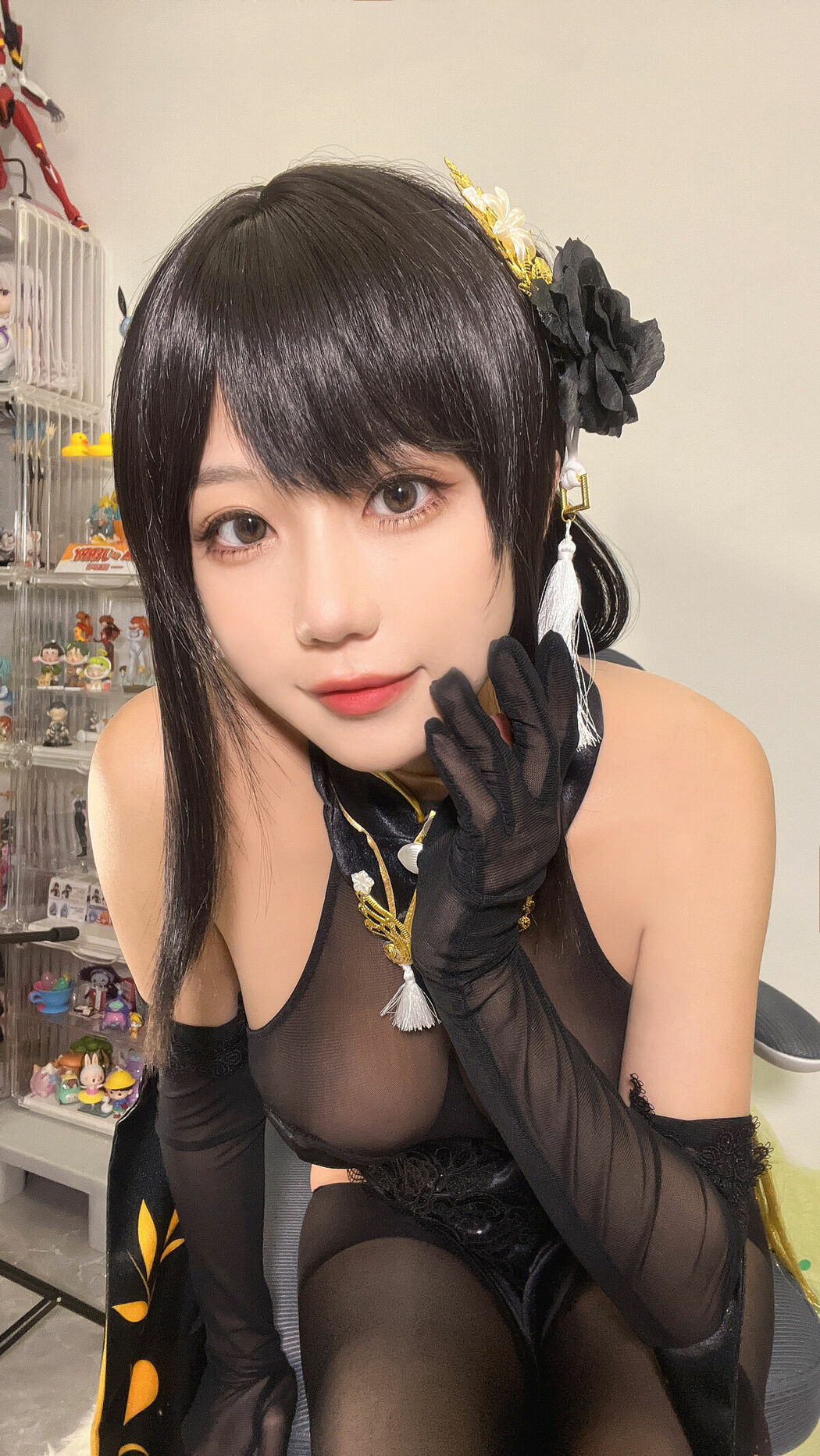Coser@无影喵喵Ghost – 镇海黑旗袍 Part01 (67P – 4V)