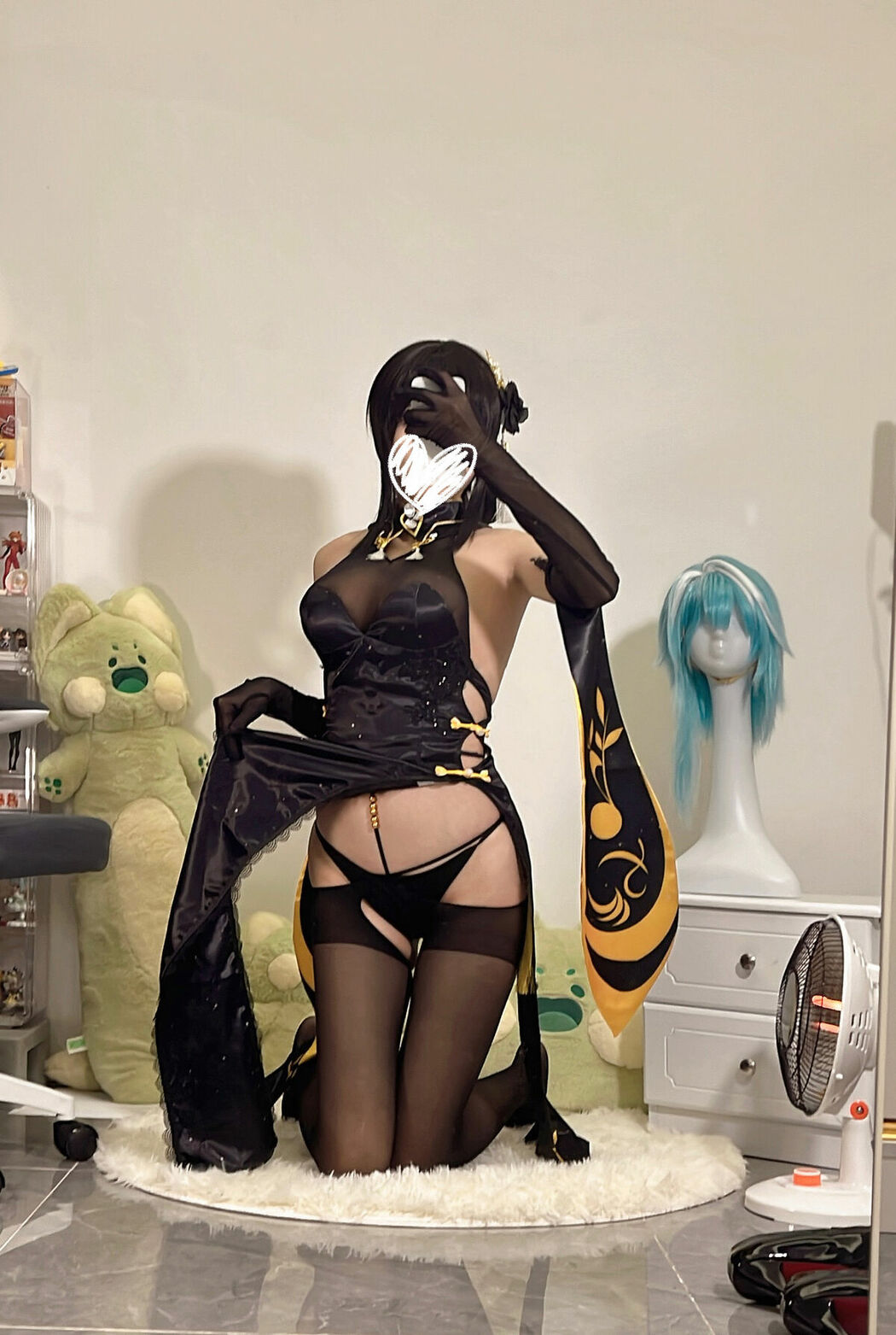 Coser@无影喵喵Ghost – 镇海黑旗袍 Part01 (67P – 4V)