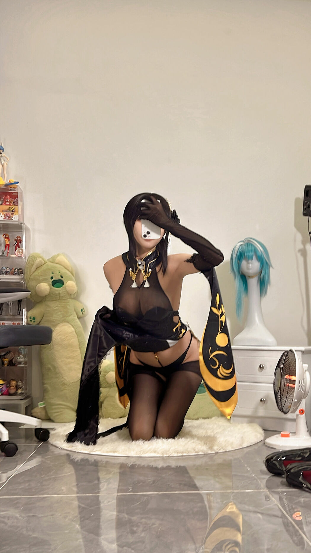 Coser@无影喵喵Ghost – 镇海黑旗袍 Part01 (67P – 4V)