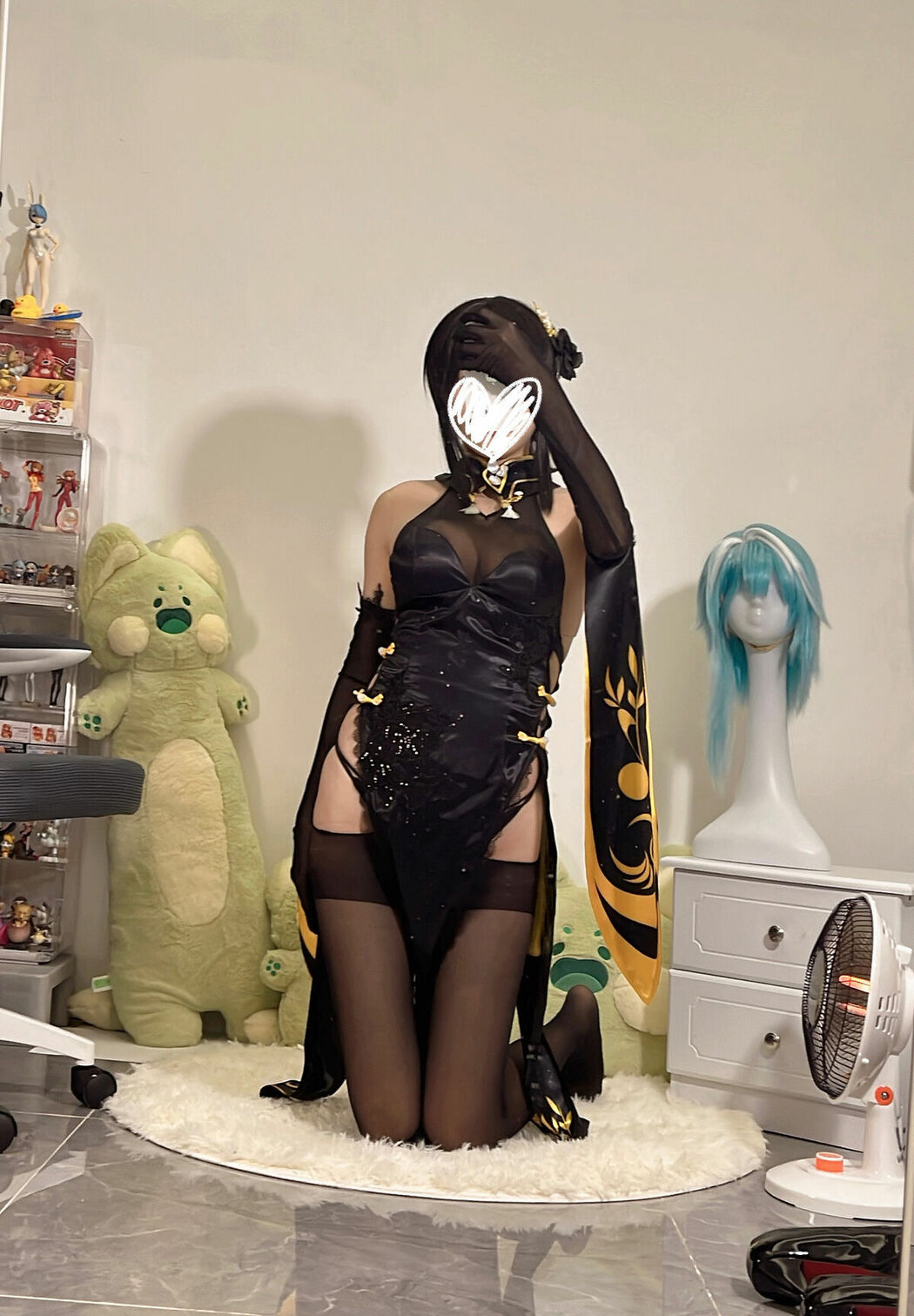 Coser@无影喵喵Ghost – 镇海黑旗袍 Part01 (67P – 4V)