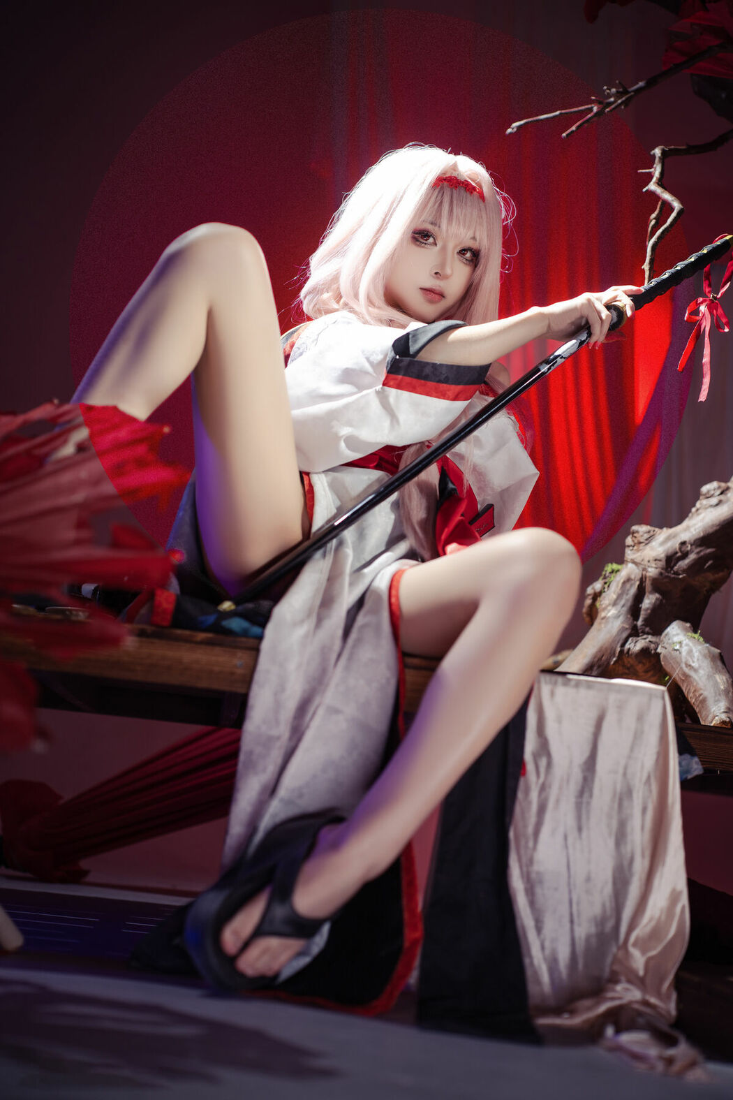Coser@矢量鱼 – Nikke胜利女神-暗莲 (31P)
