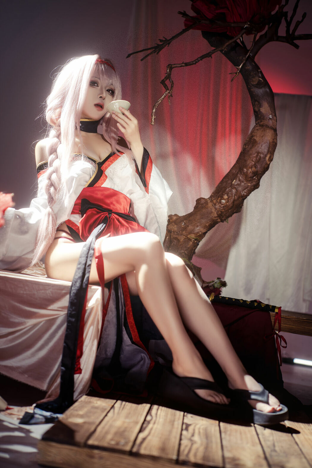 Coser@矢量鱼 – Nikke胜利女神-暗莲 (31P)