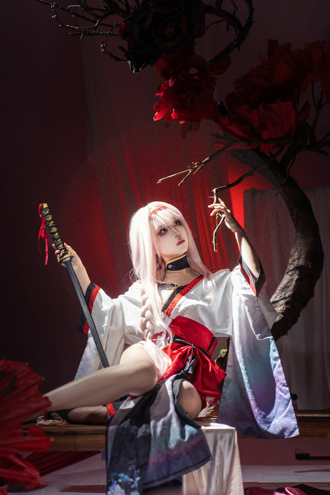 Coser@矢量鱼 – Nikke胜利女神-暗莲 (31P)