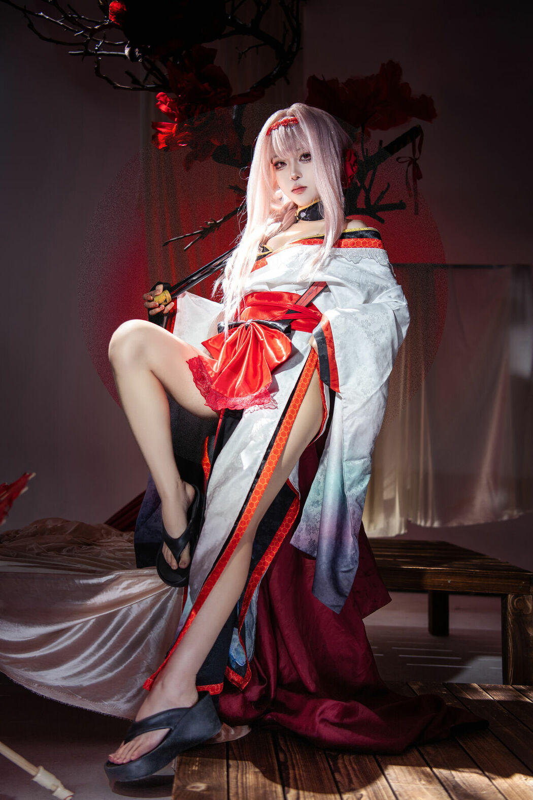Coser@矢量鱼 – Nikke胜利女神-暗莲 (31P)
