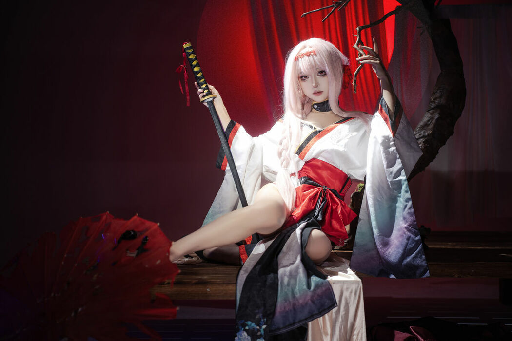 Coser@矢量鱼 – Nikke胜利女神-暗莲 (31P)