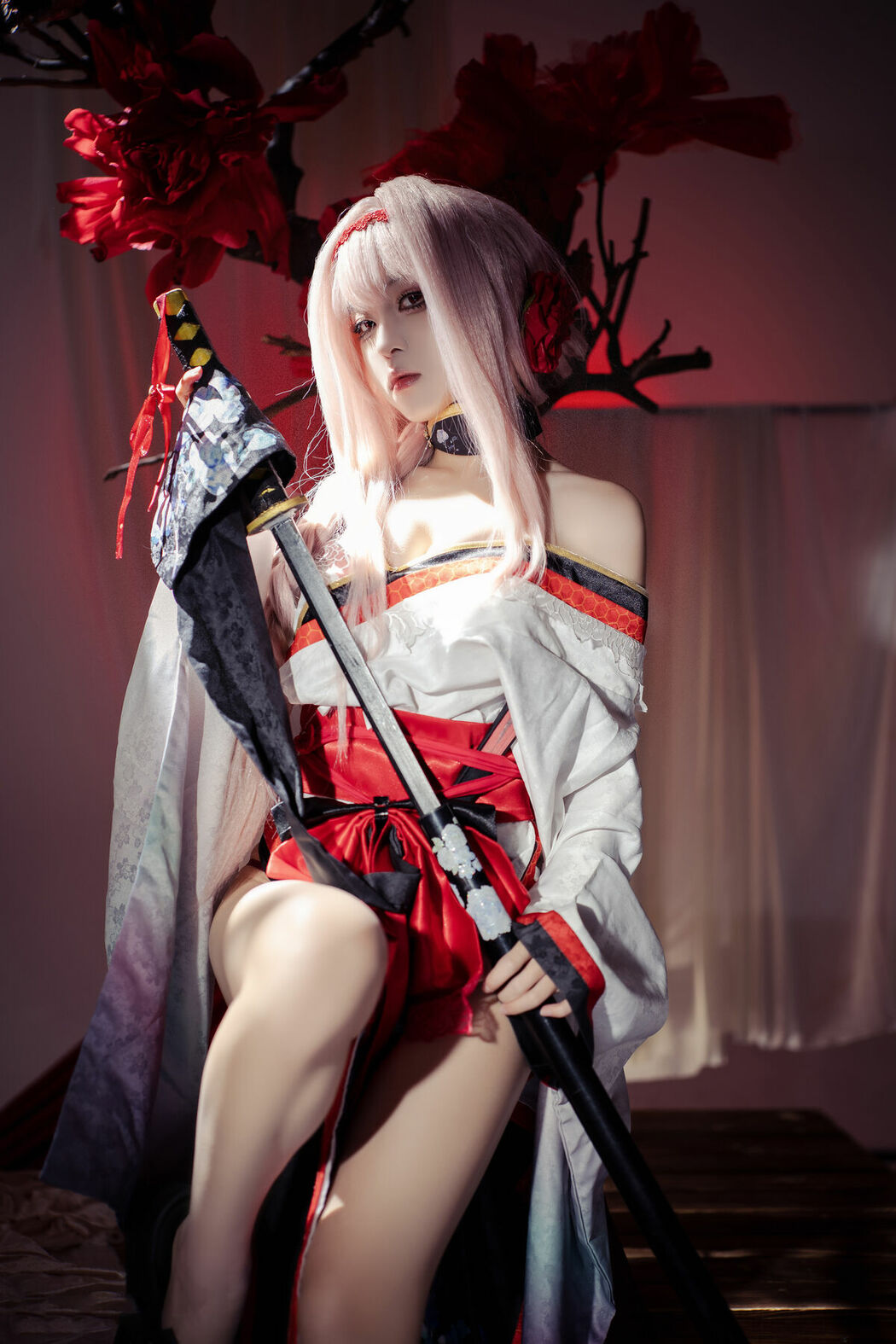 Coser@矢量鱼 – Nikke胜利女神-暗莲 (31P)