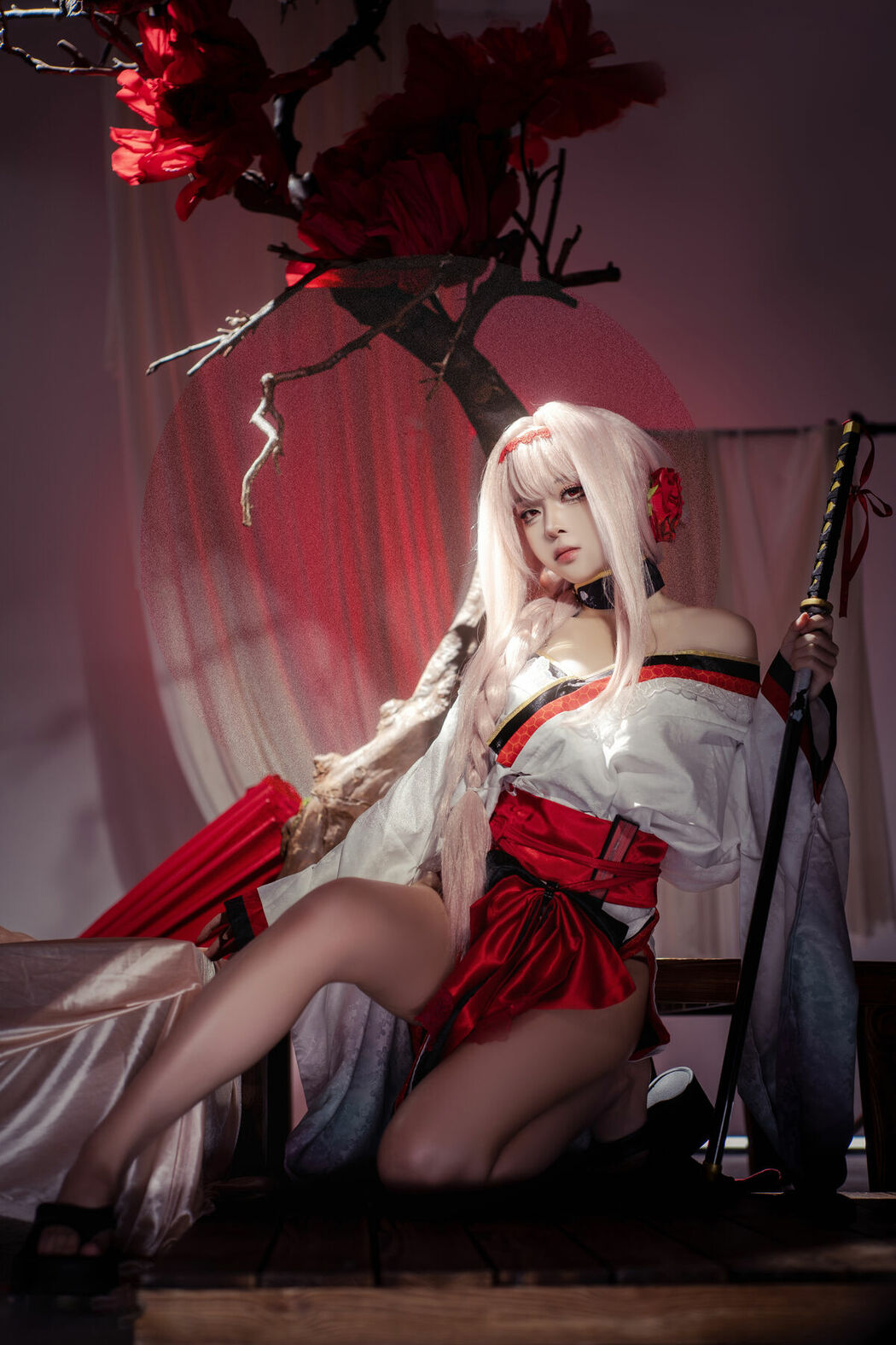 Coser@矢量鱼 – Nikke胜利女神-暗莲 (31P)