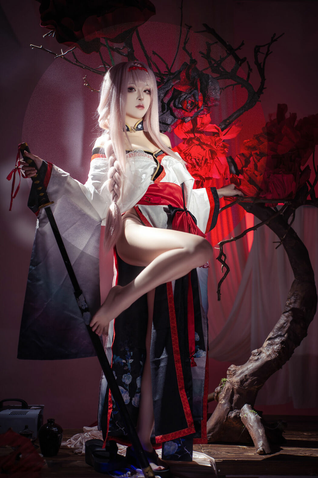 Coser@矢量鱼 – Nikke胜利女神-暗莲 (31P)