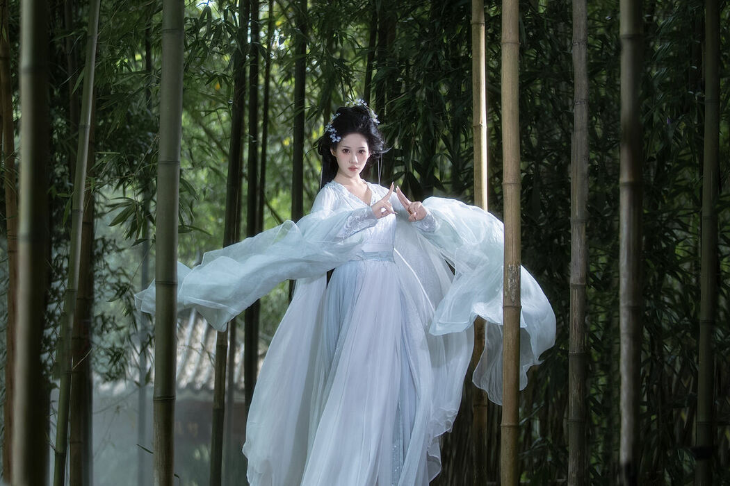 YiTuYu艺图语 Vol.10452 Yi Ming (10P)