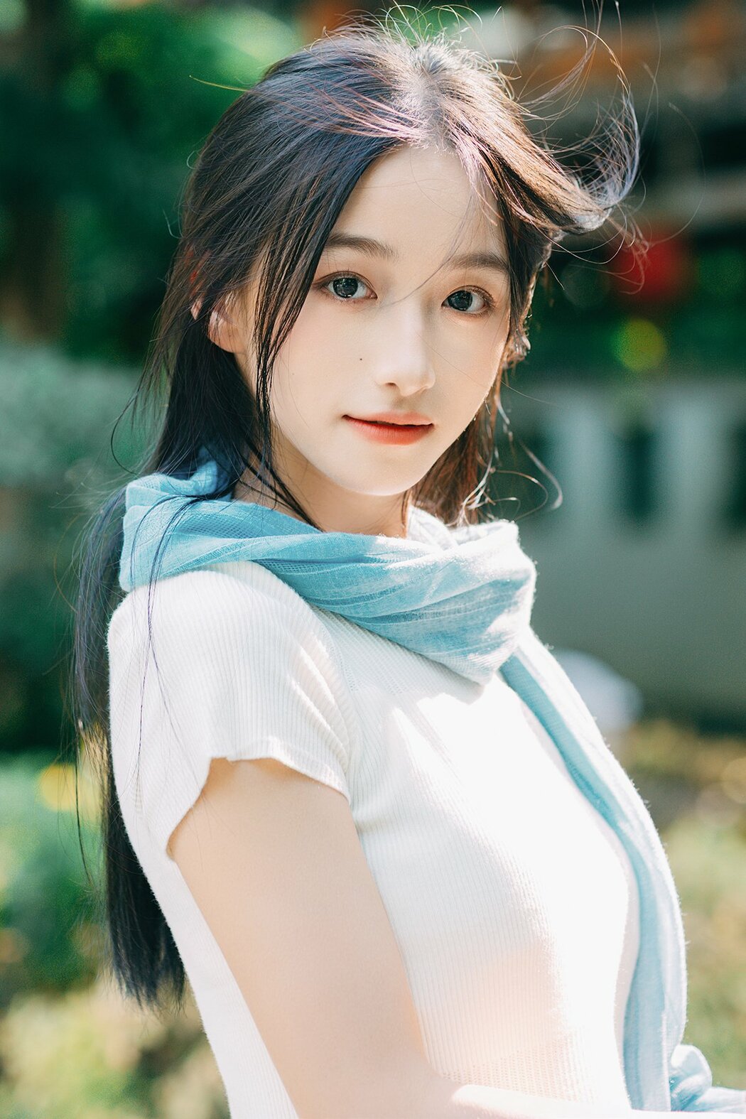 YiTuYu艺图语 Vol.10455 Lin Miao Xin (39P) Cover Photo