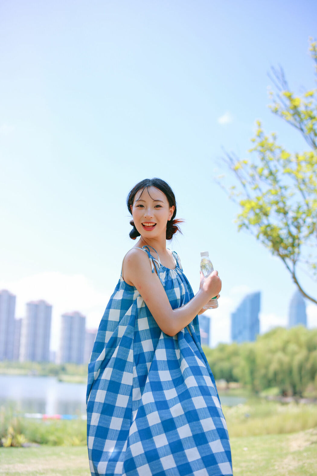 YiTuYu艺图语 Vol.10453 Xiao U (26P)