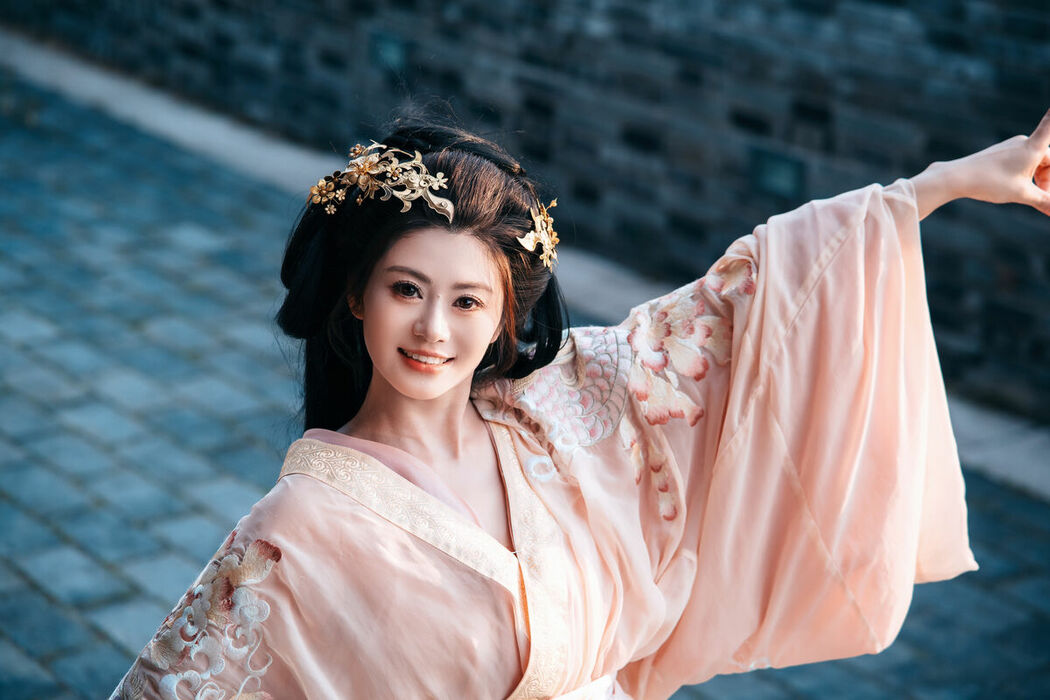 YiTuYu艺图语 Vol.10459 Su Zhou Gu Feng (15P)