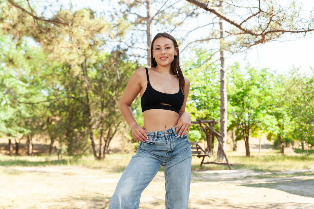 MetArt Sumiko – Sandy Mischief Part01 (60P)