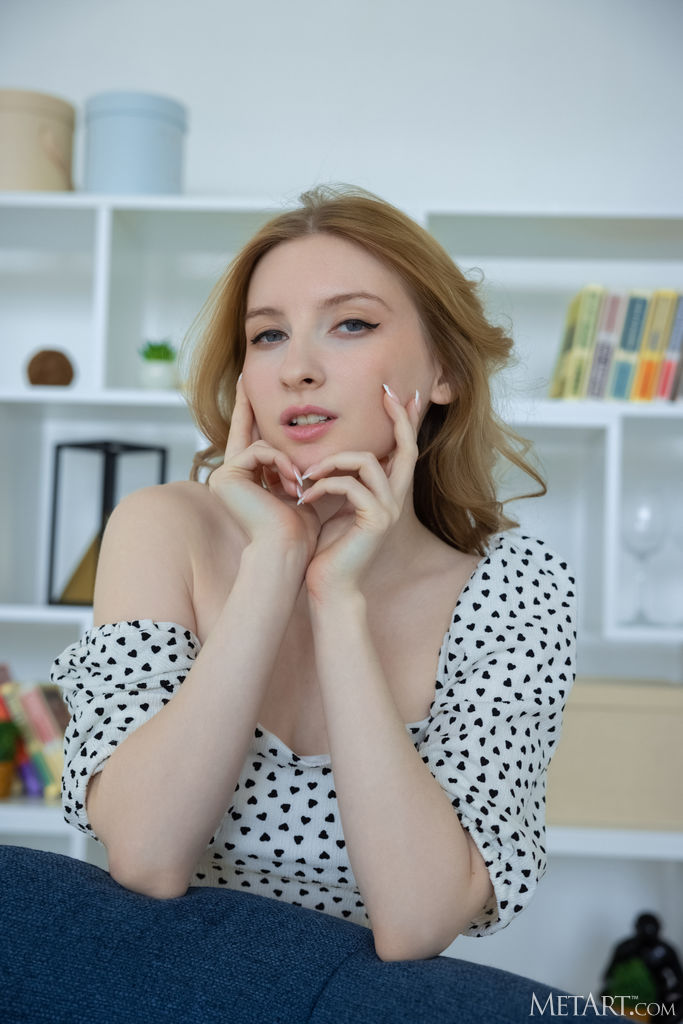 Minnie Lighter Entices In Silk Polka-dots Highlighting Her Allure Cover Photo