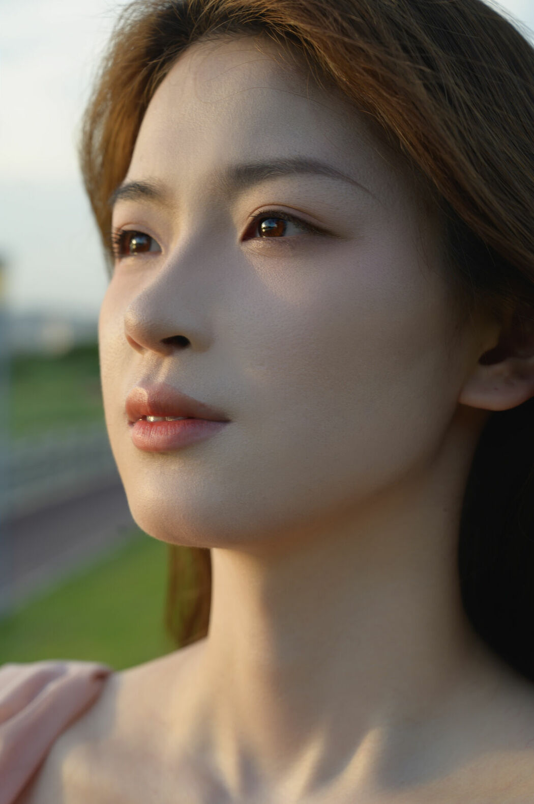YiTuYu艺图语 Vol.10467 Mei Li De Guang (16P)