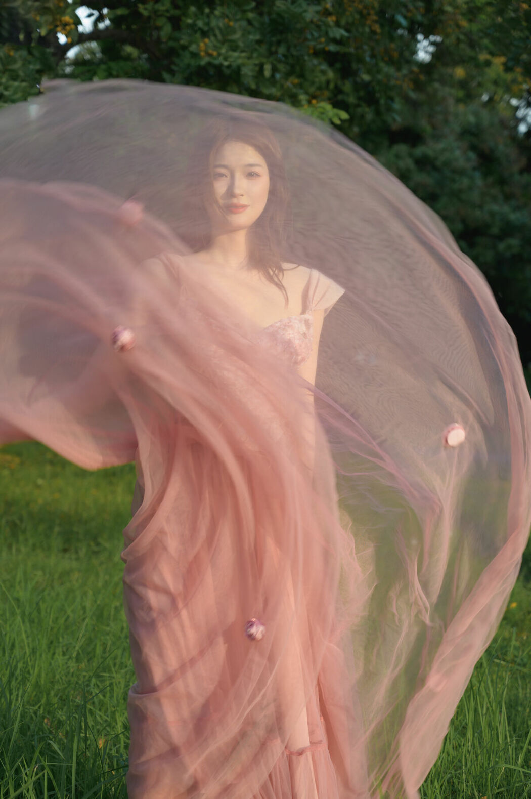 YiTuYu艺图语 Vol.10467 Mei Li De Guang (16P)