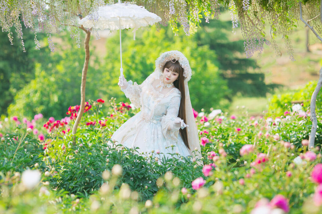 YiTuYu艺图语 Vol.10465 Liu Liu (67P)