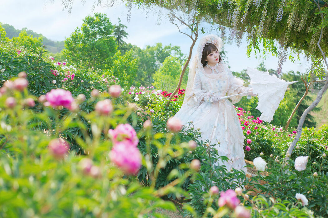 YiTuYu艺图语 Vol.10465 Liu Liu (67P)