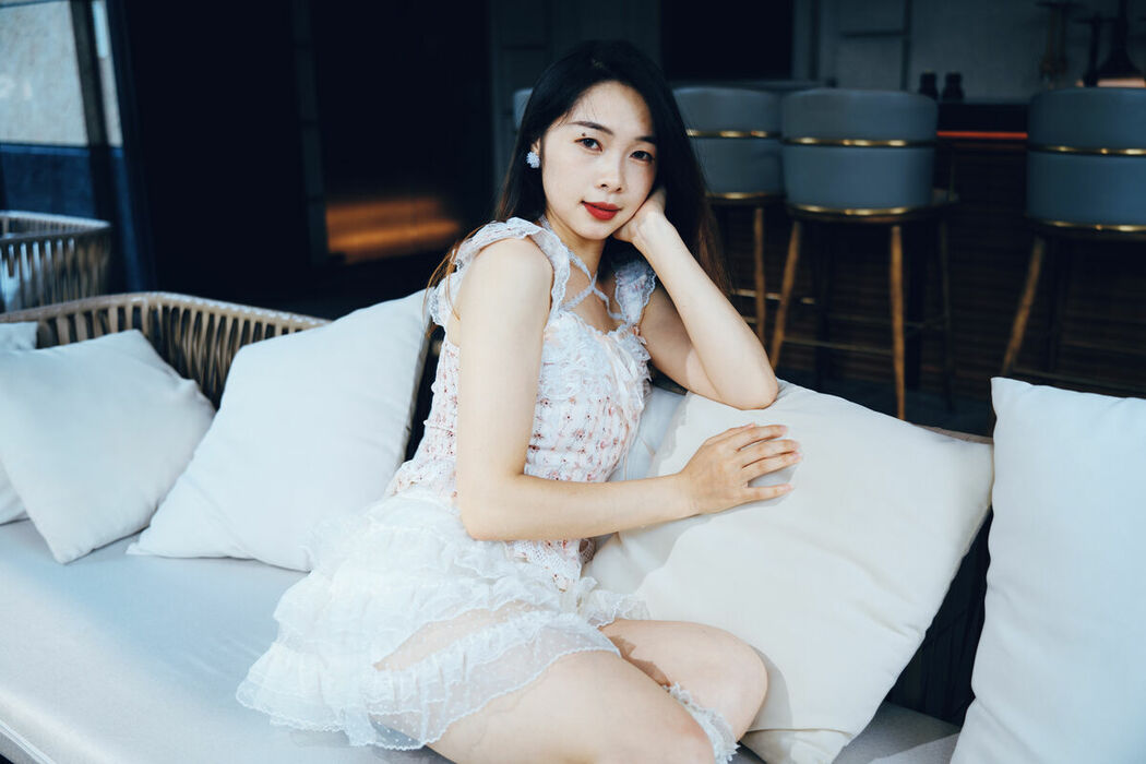 YiTuYu艺图语 Vol.10471 Yi Ming (14P)
