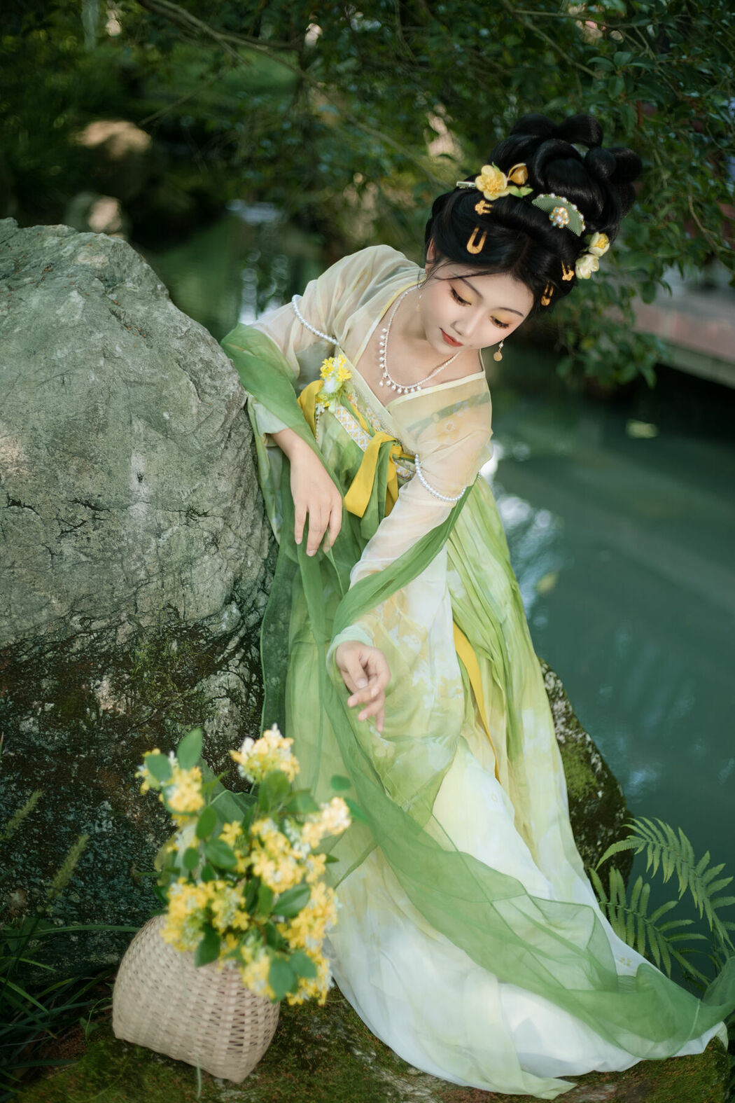 YiTuYu艺图语 Vol.10474 Tao Zi (21P)